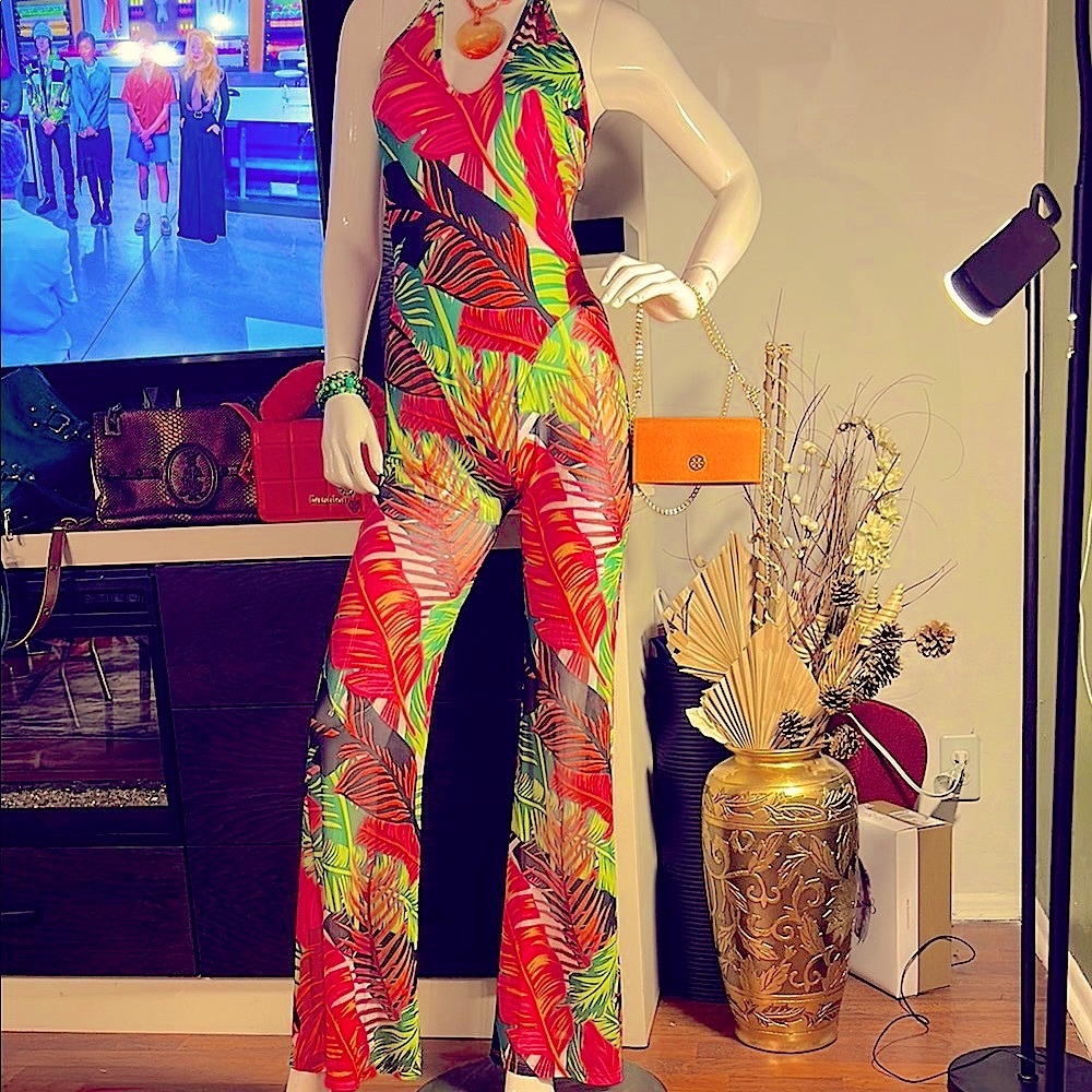 Tropical Print Halter Jumpsuit - Picture 4 of 10